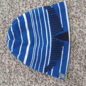 Smartwool Charlie Harper Whale tail reversible winter hat toddler blue